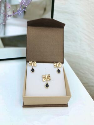 Złoty komplet z motywem kokardki i czarnymi kamienia Au 585 0029